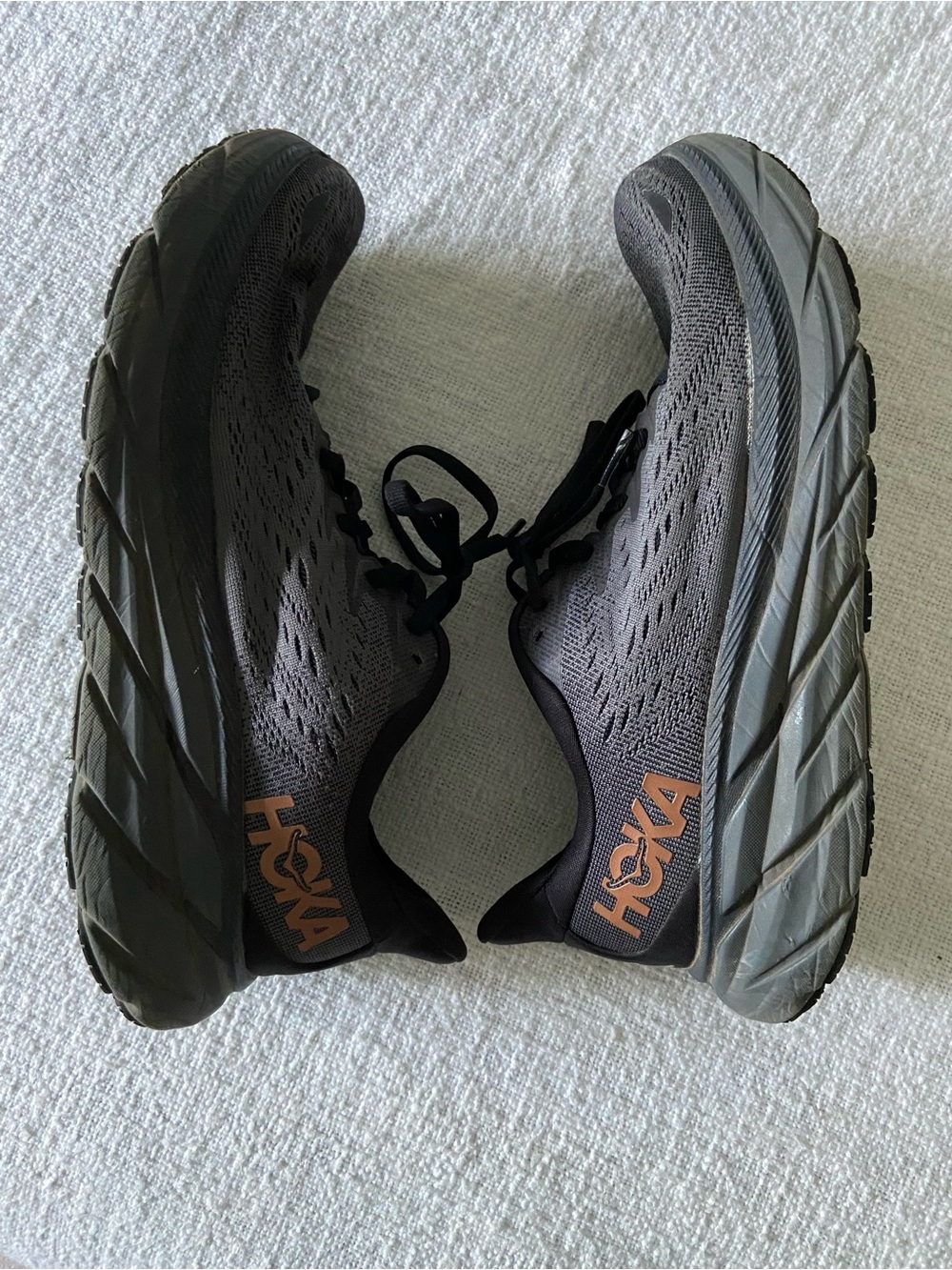 Hoka Clifton 8 Black and Grey Sneakers with Copper Accent Size 9B - Picture 4 of 8